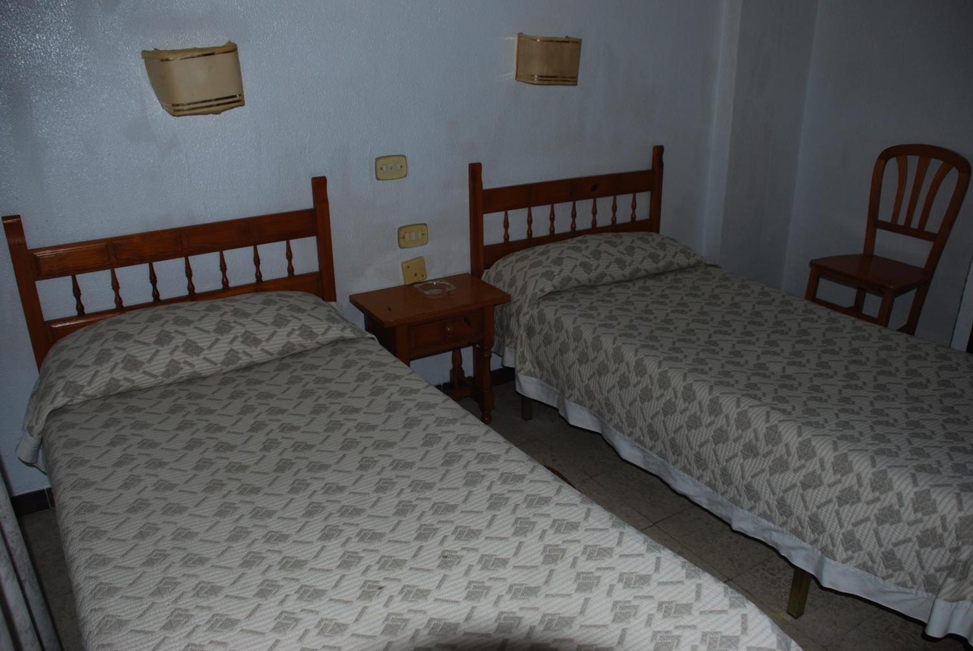Guest house Versalles *