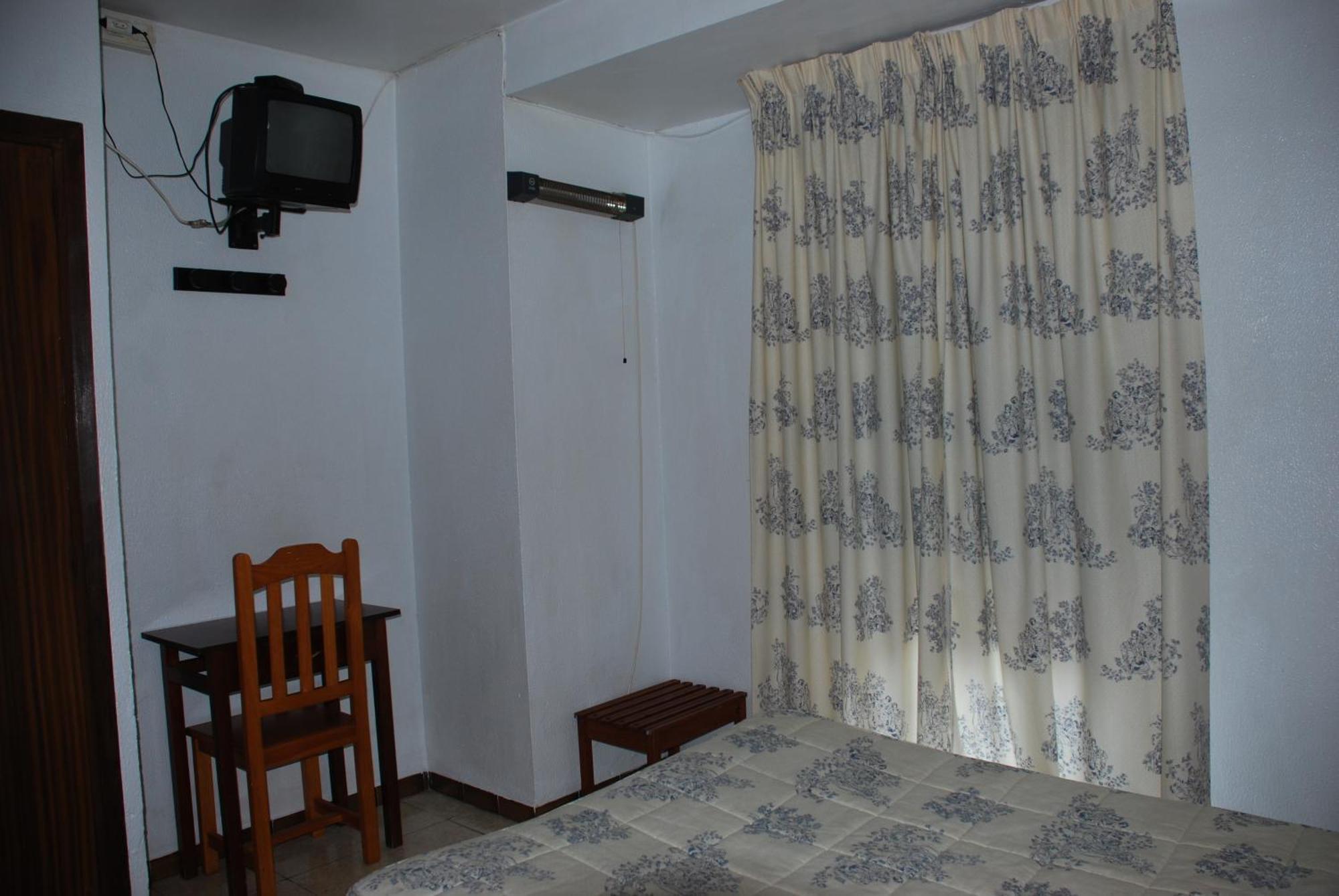 Guest house Versalles